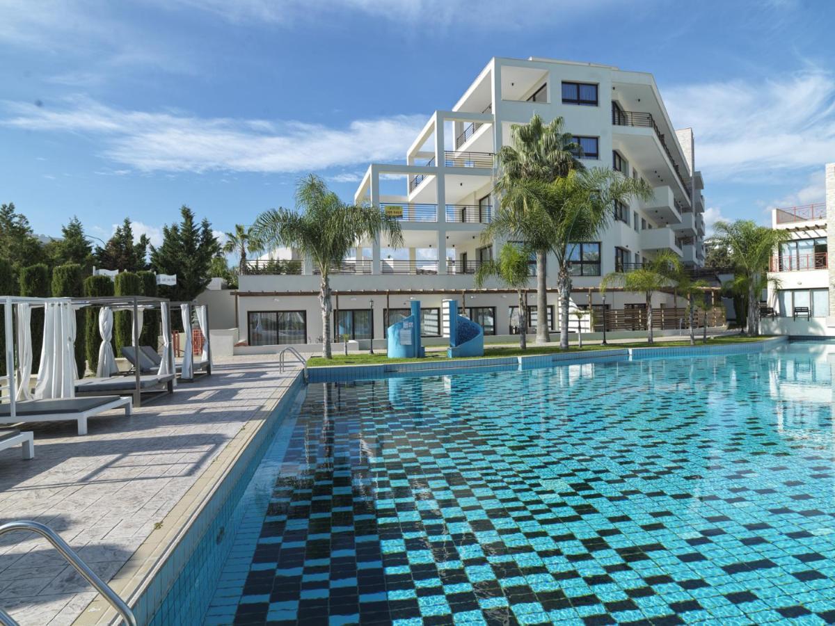 Zavos Aqua Park Vacation Club Lejlighed Limassol Eksteriør billede